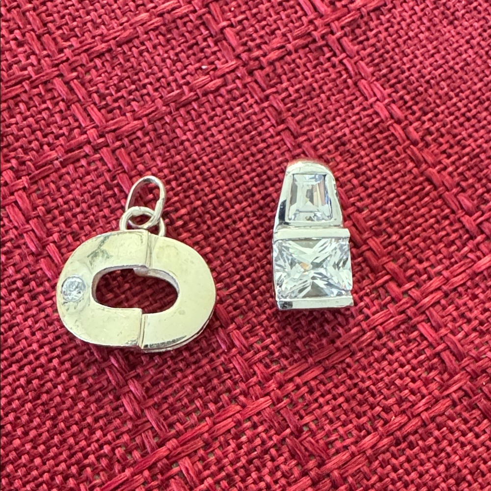 Elegant Silver Pendant Set
